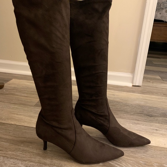 NEW Couture Donald J Pliner Suede Boots Size 7.5 - Picture 4 of 6